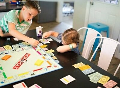 These budgeting games give kids a sneak peek into what it's like to live off of a budget in the real world. But beyond learning, these games are also fun!