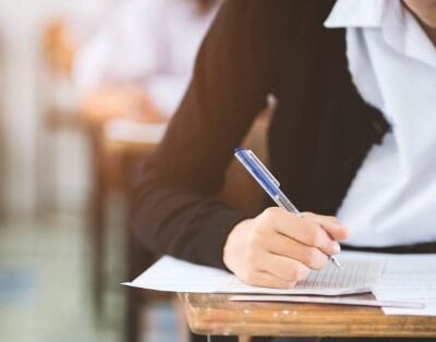 Both kids and teens can experience test anxiety. Here are 7 test anxiety tips to help your child cope with the unease of taking a timed test. #testanxiety #testanxietytips #testanxietytipskids